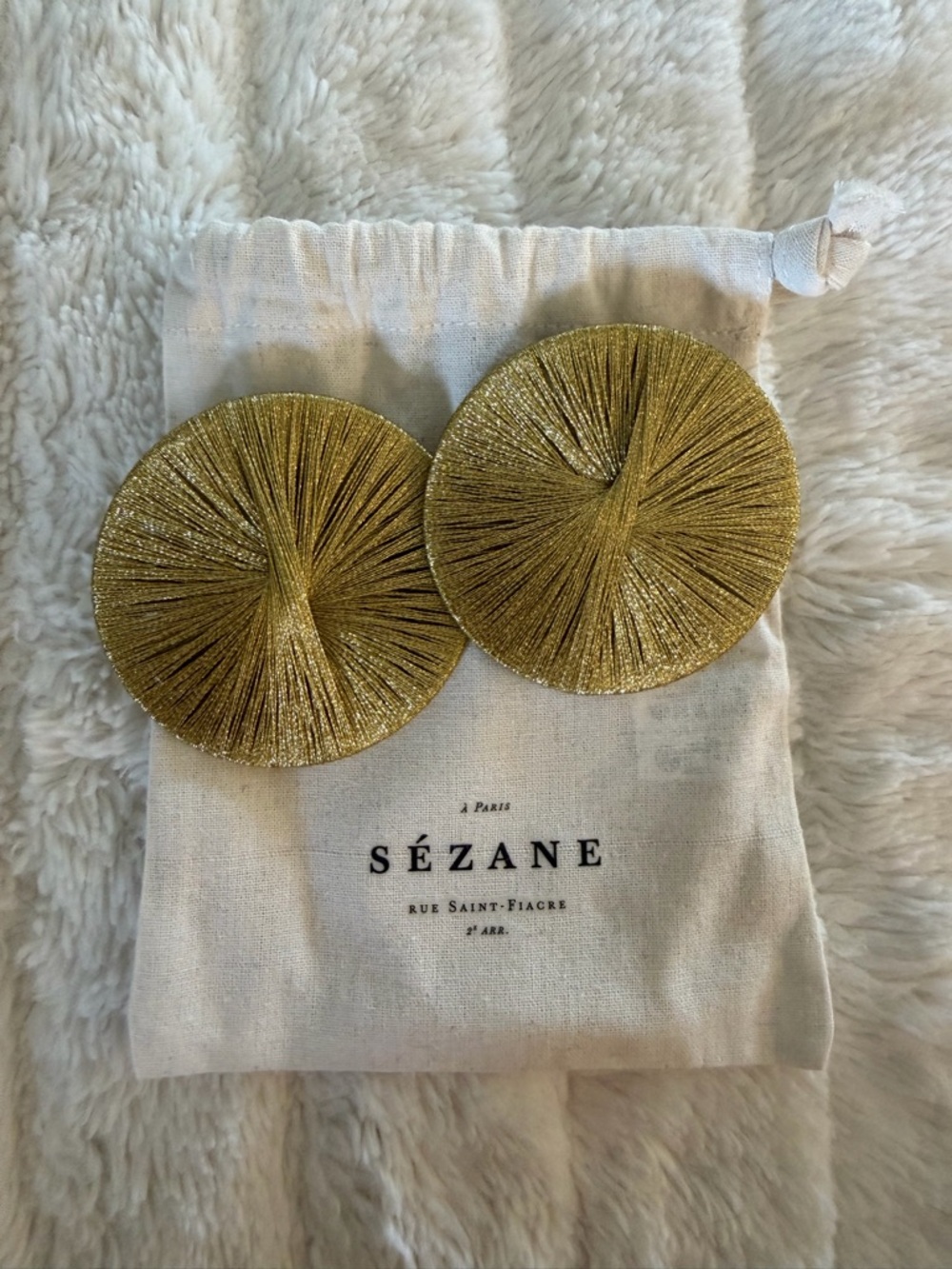🌿|NWT| Sezane Diego Earrings in Gold - Picture 6 of 11